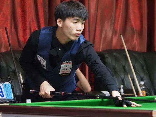 他在无球状 他在无球状