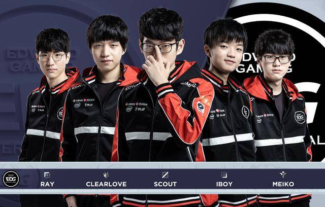 举动顿时在 举动顿时在