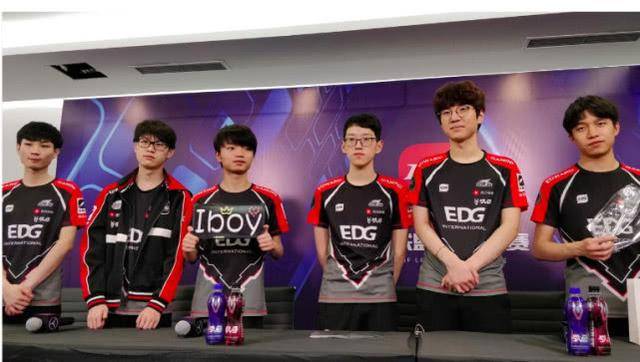 更加注重团 更加注重团