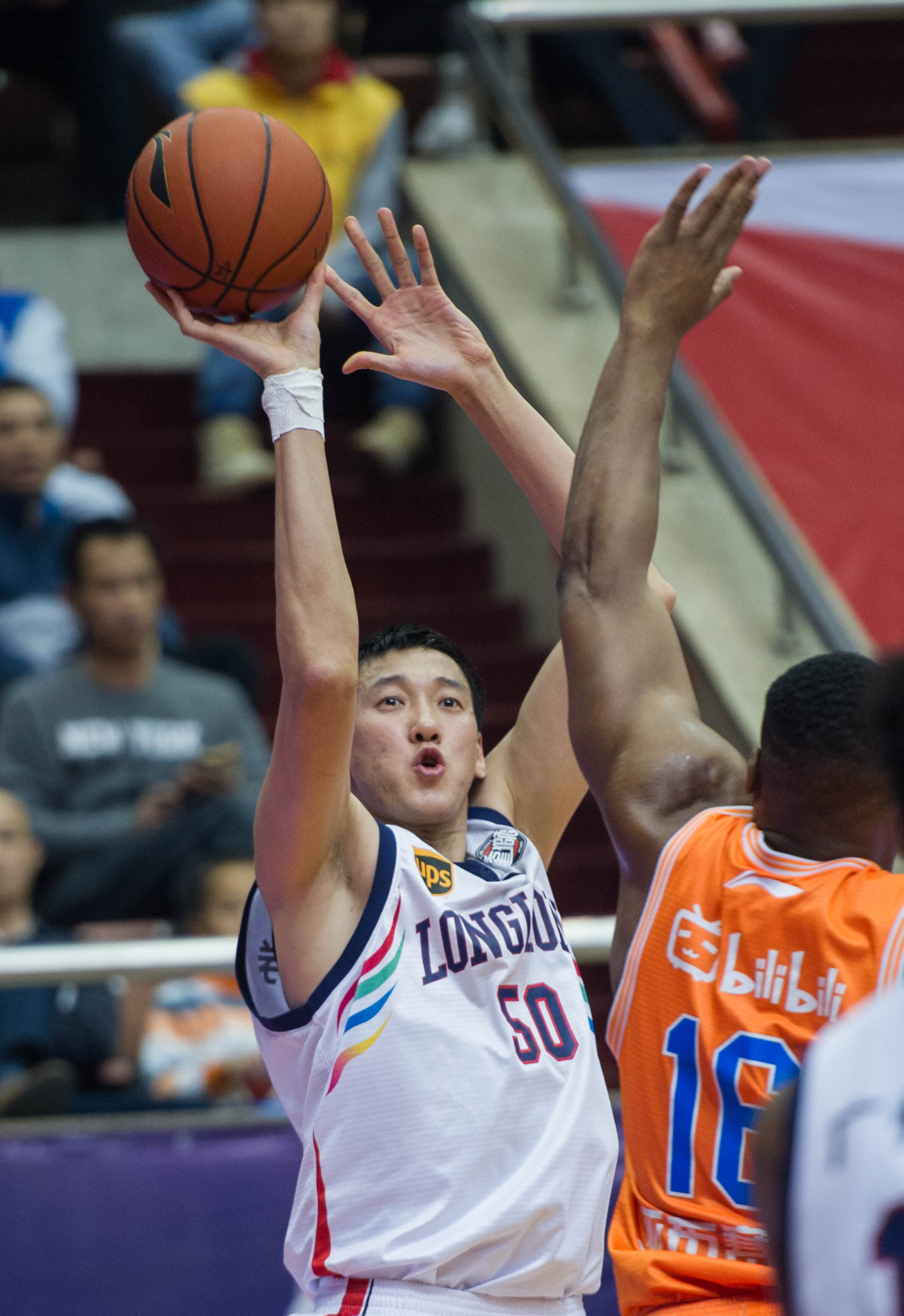 尤其是在格 尤其是在格